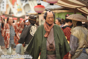 津川雅彦